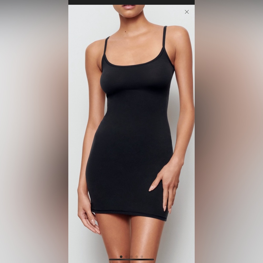 NWT- SKIMS- Fits Everybody Slip Dress- Sz Large- Onyx- Adj Straps